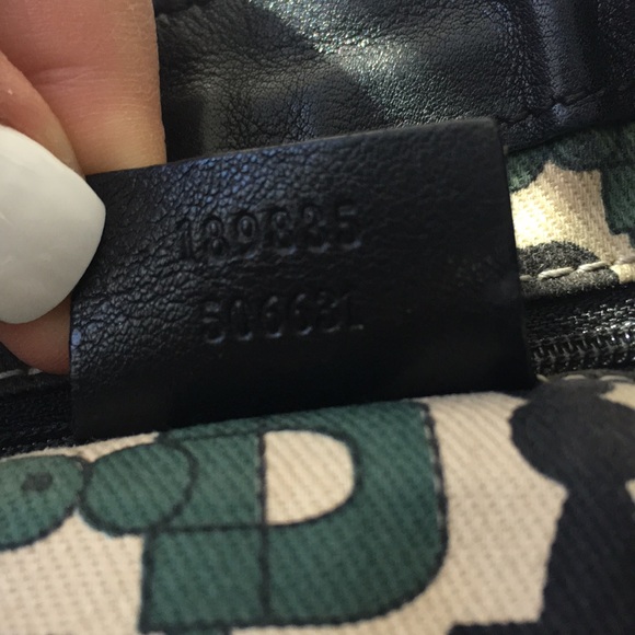 Authentic large Gucci GG leather hobo bag - Picture 8 of 8